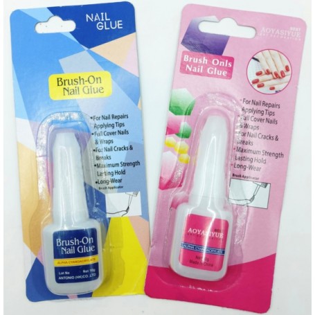 PEGAMENTO PARA UÑAS CON APLICADOR $15